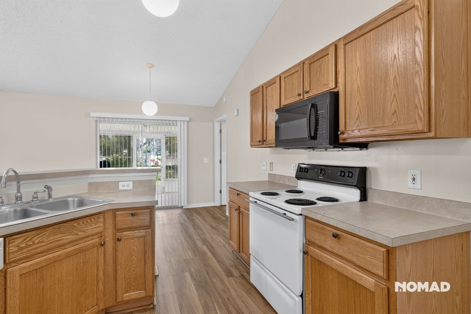 Spring Hill House: 14169 Spring Hill Dr