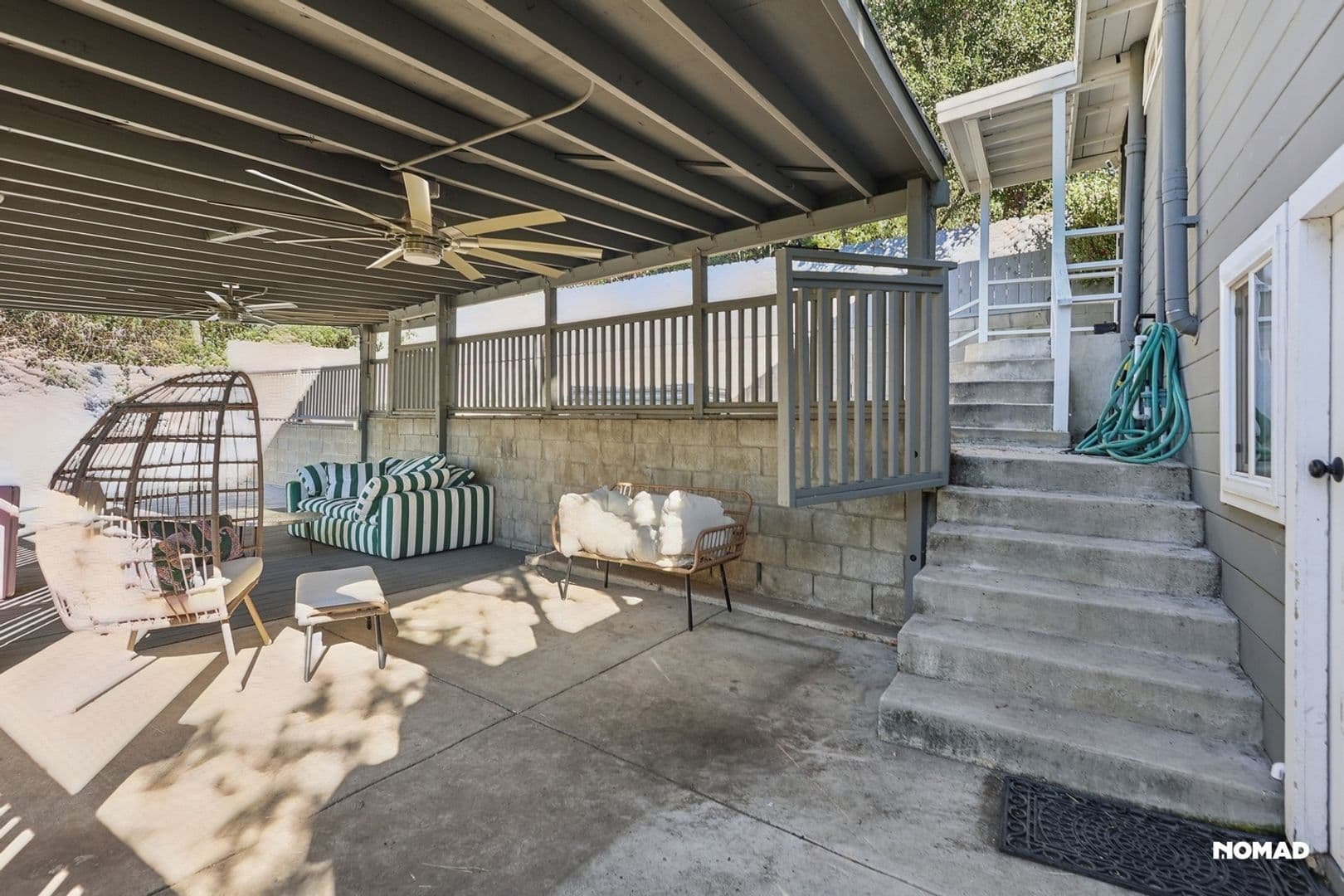 Los Angeles House: 4875 Wicopee Ave