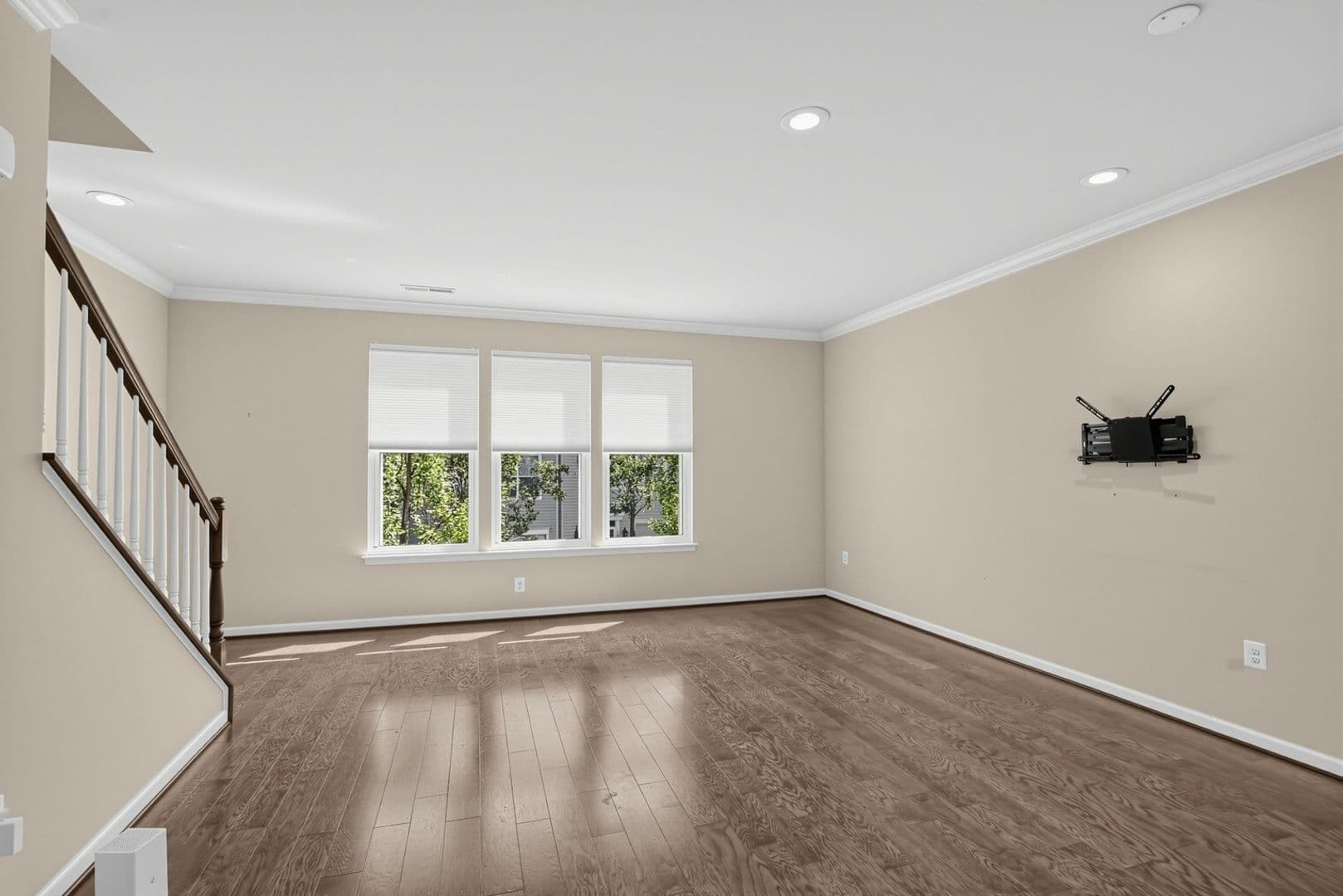 Stafford House: 107 Lucas Ln