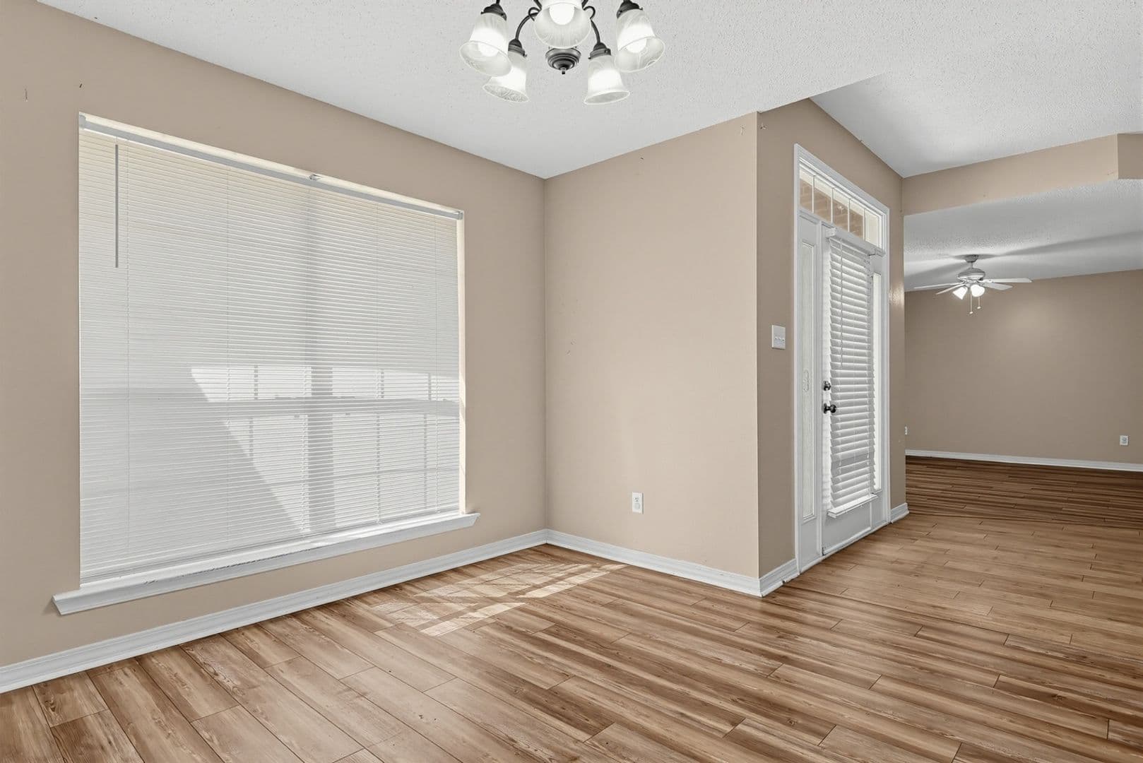 Mobile House: 1387 Hunters Ridge Dr W