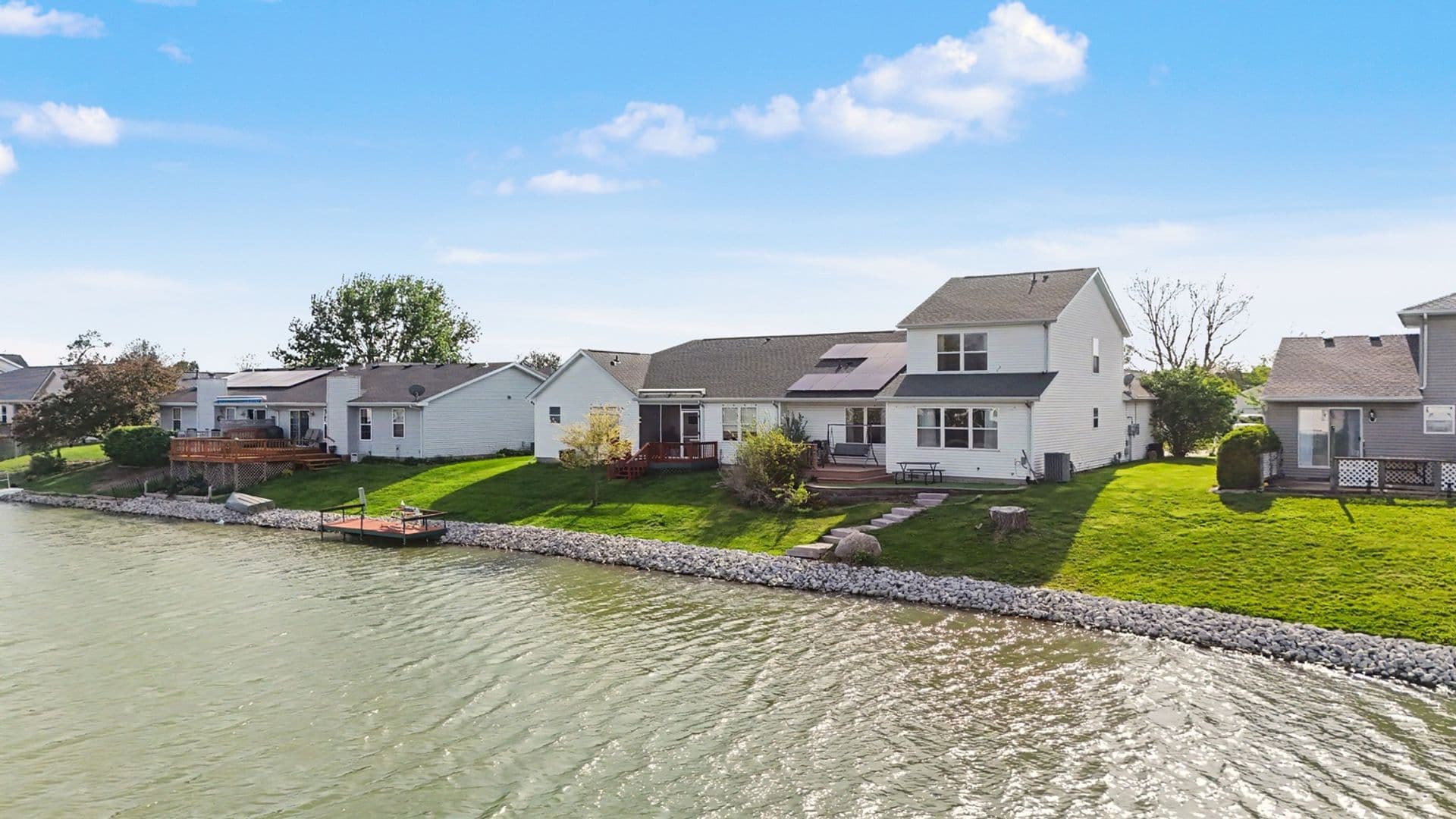 Champaign House: 708 Erin Dr