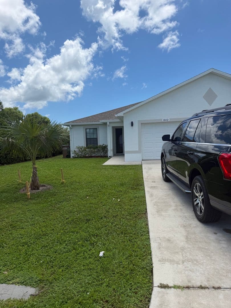 Cape Coral Townhome: 842 Sw 39th Ter