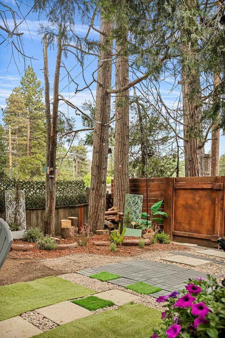 Running Springs House: 2472 Deep Creek Drive