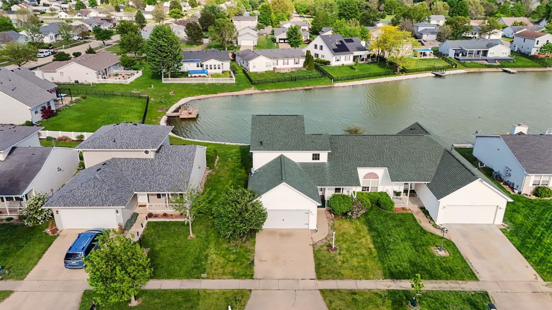 Champaign House: 708 Erin Dr