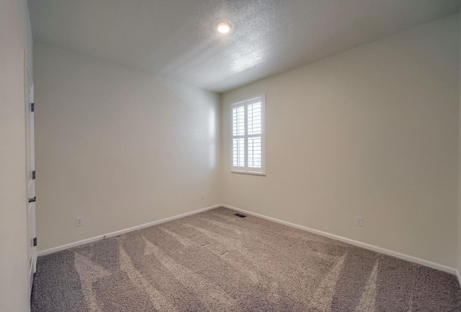 Aurora House: 27210 E Maple Ave