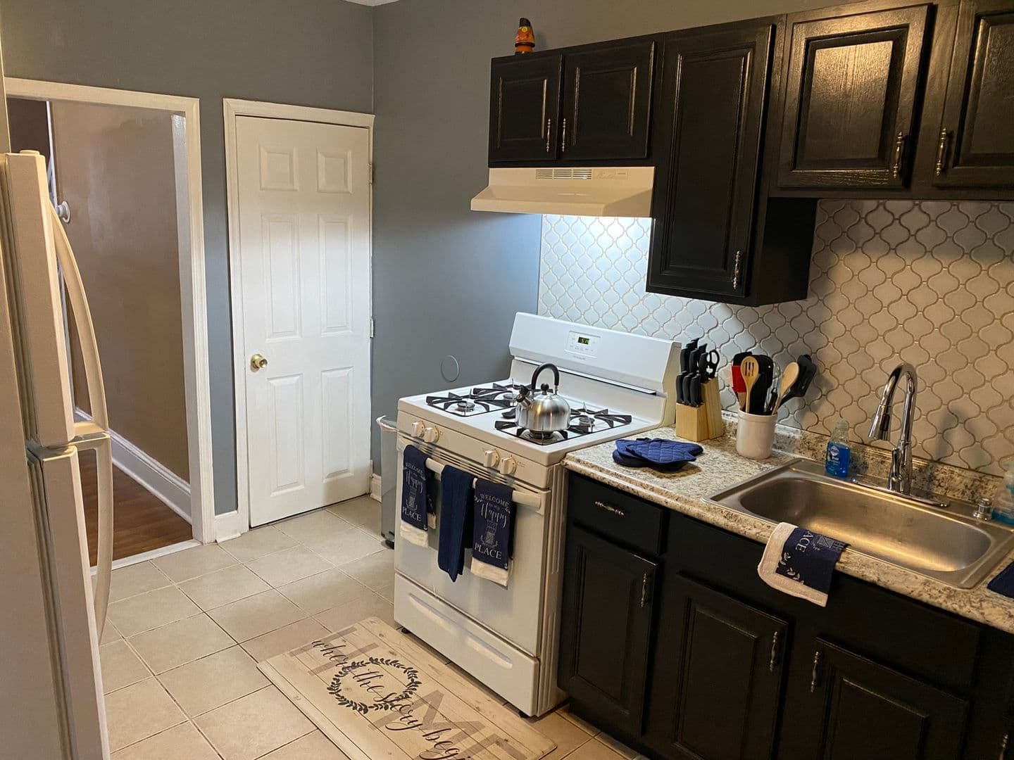 Wilmington House: 7 E 25th St
