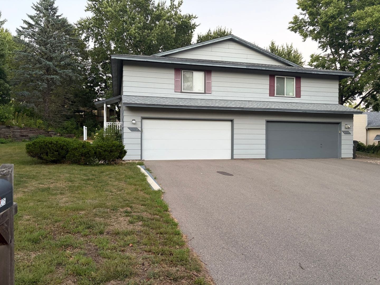 Eden Prairie House: 8275 Cypress Ln