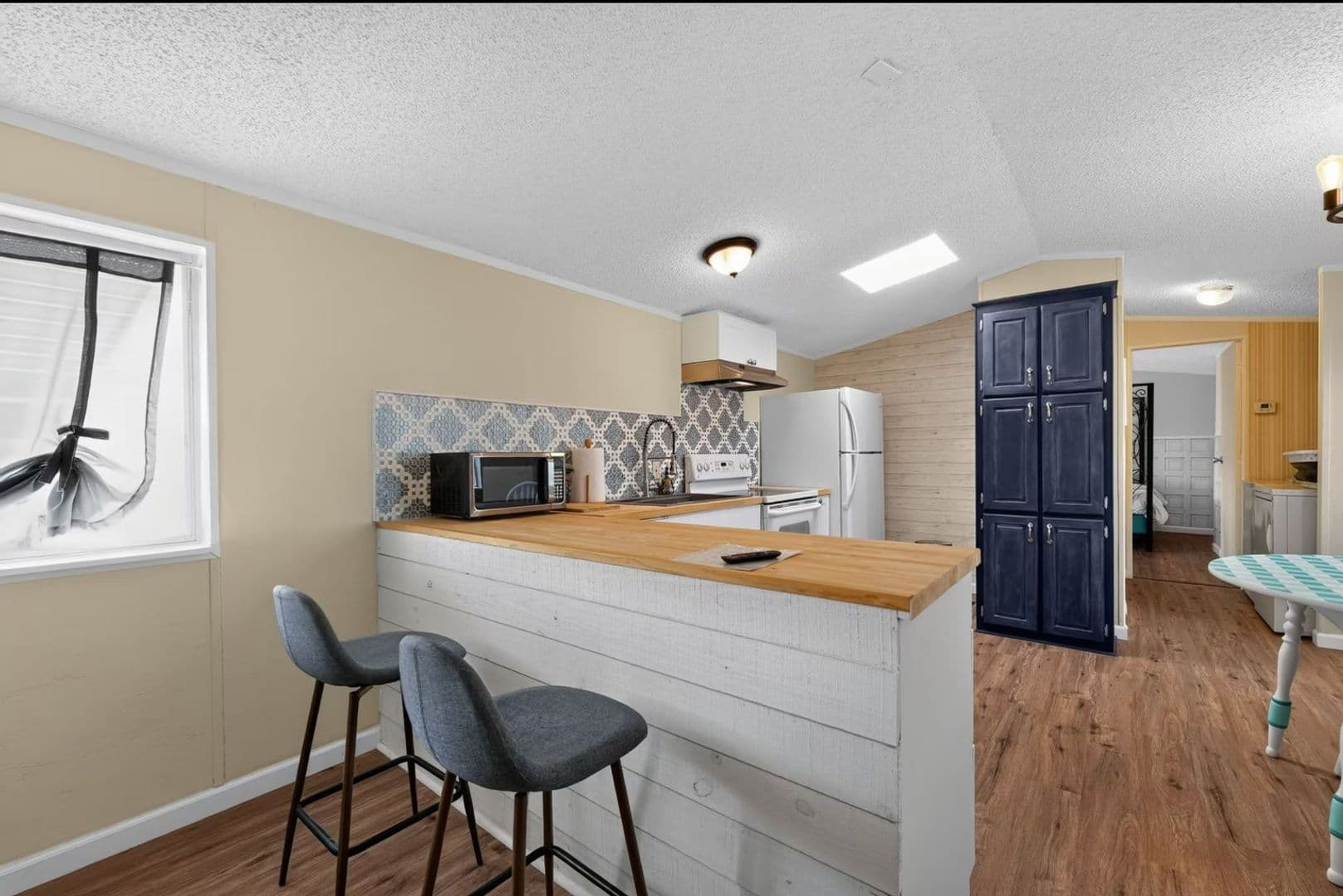 Casa Grande House: 11484 N Cordell St