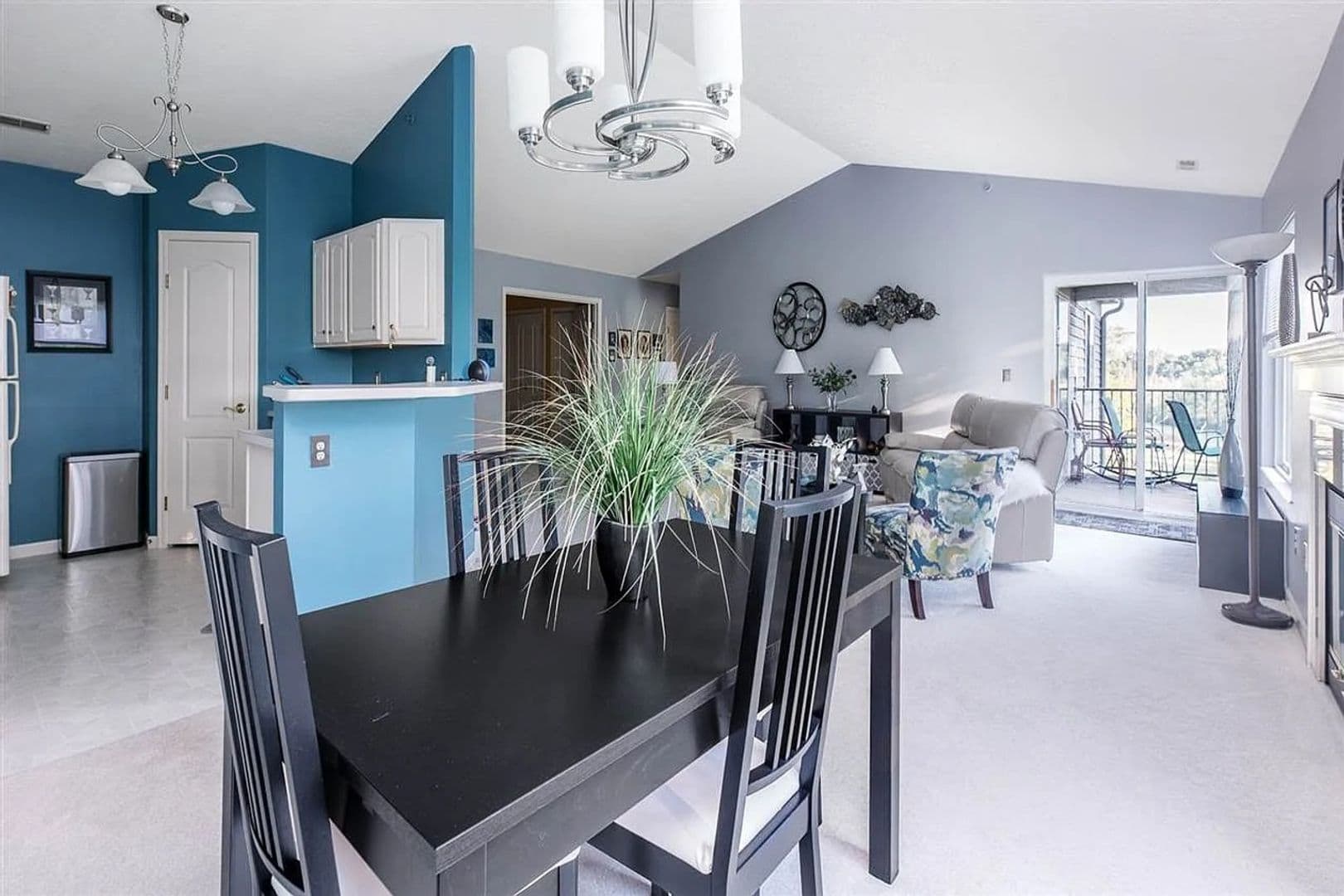 Florence Condo: 1800 Ashley Ct