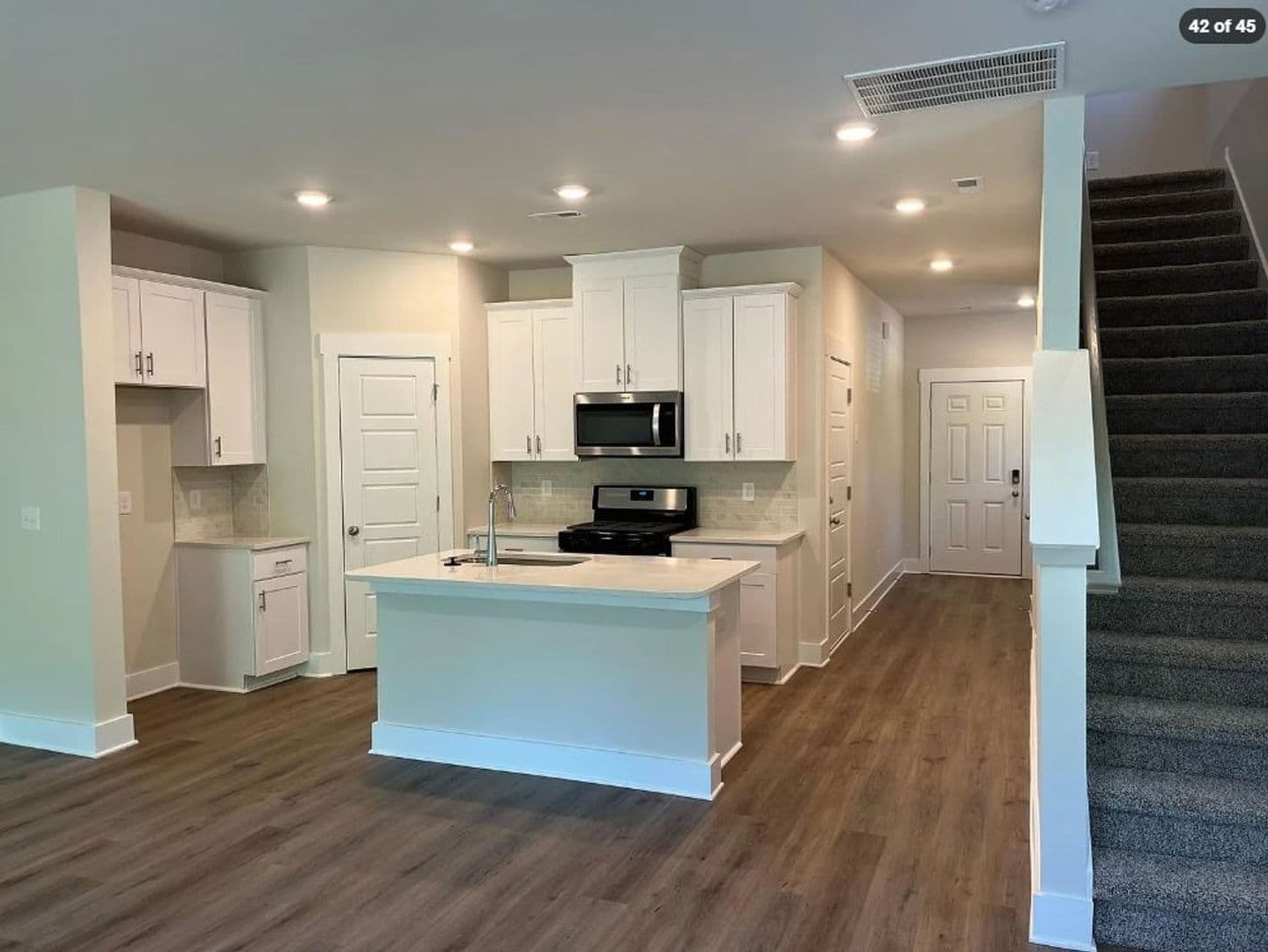 Greer House: 854 Thread Way