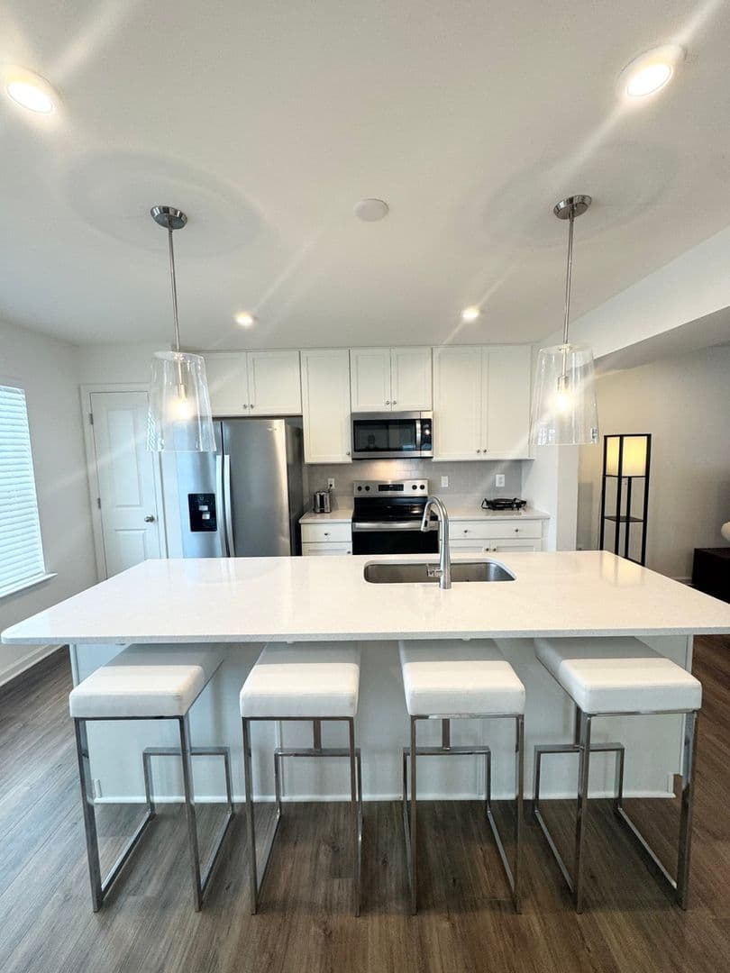 Falling Waters Townhome: 229 Clifton Mnr