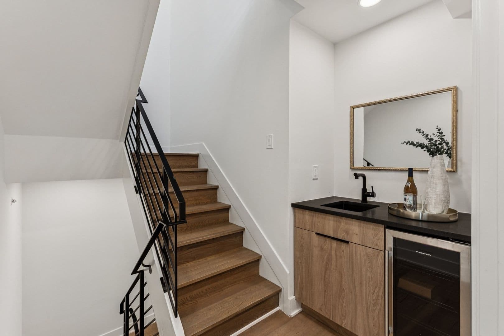 Philadelphia House: 739 N Capitol St