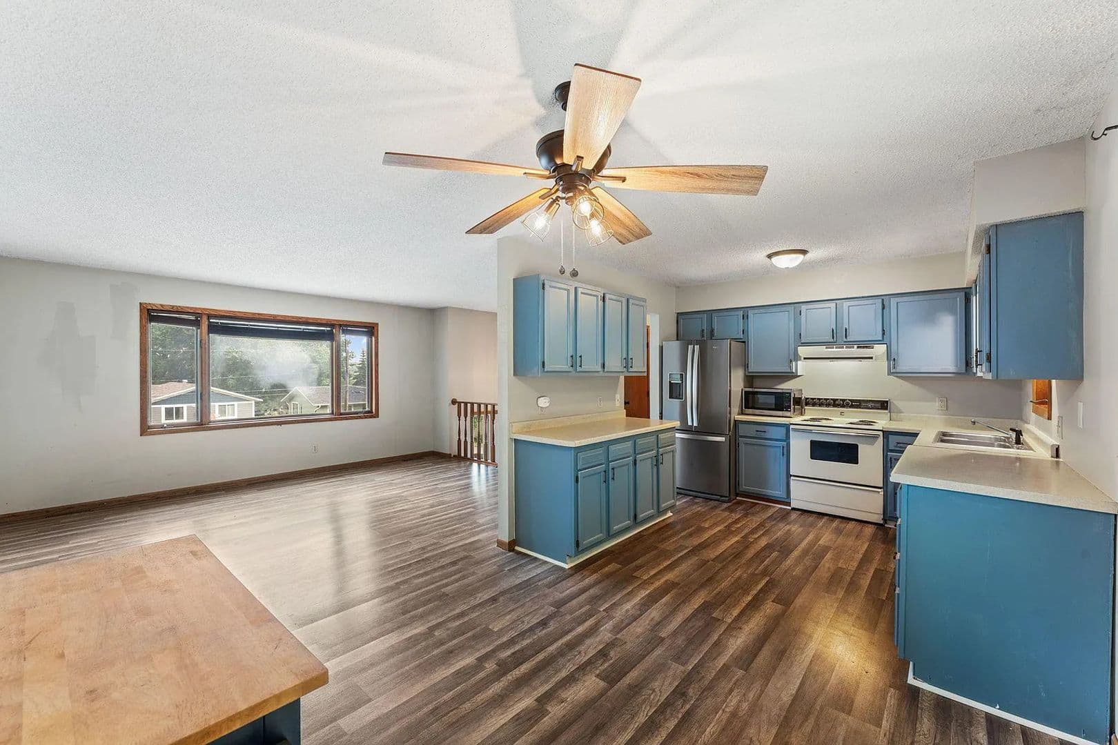 Cannon Falls House: 509 Mill St E