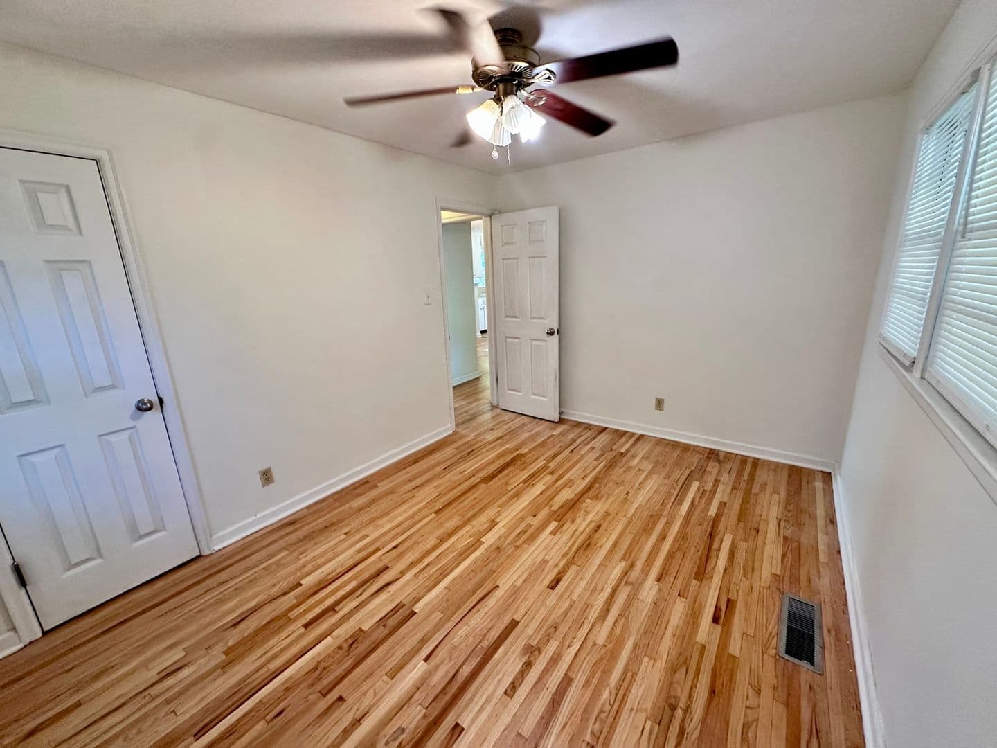 Wichita House: 829 S Watson Ln