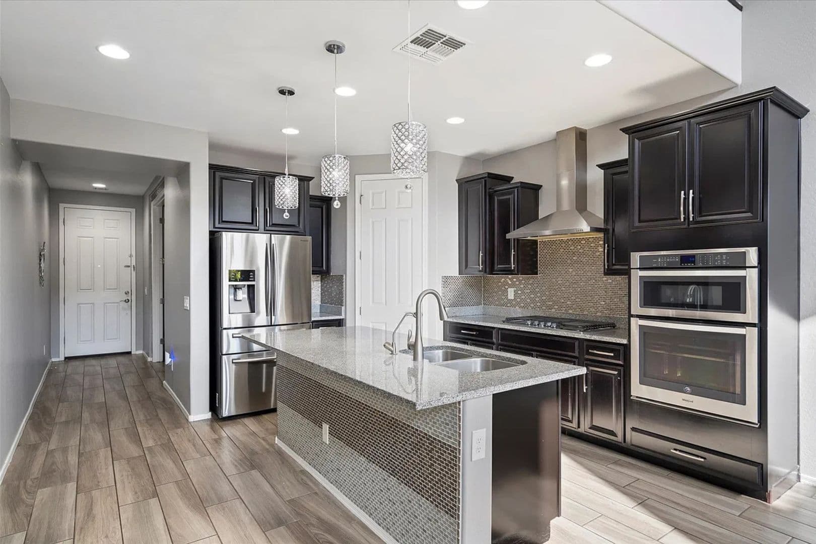 Peoria House: 9537 W Weeping Willow Rd