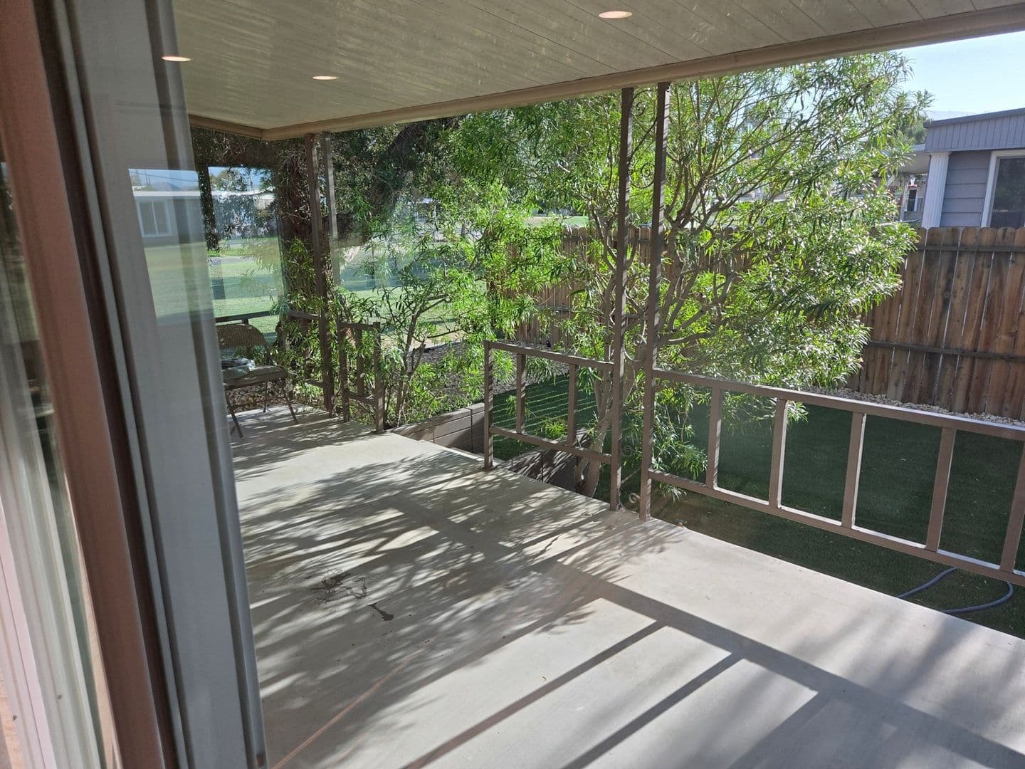 Thousand Palms House: 73537 Algonquin Pl