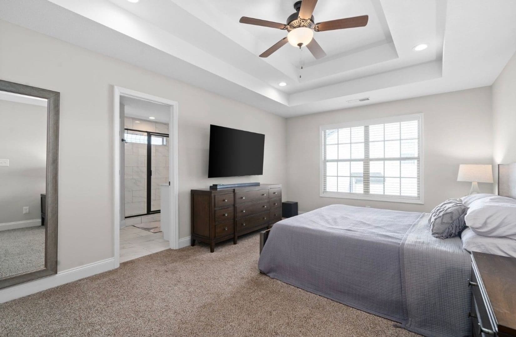 Clarksville House: 718 Banister Dr