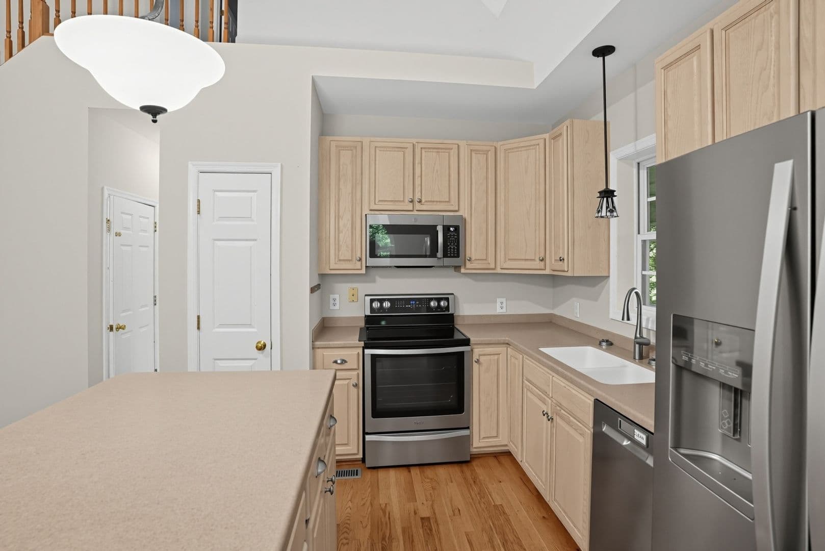 Fleetwood House: 110 Birch Leaf Ln