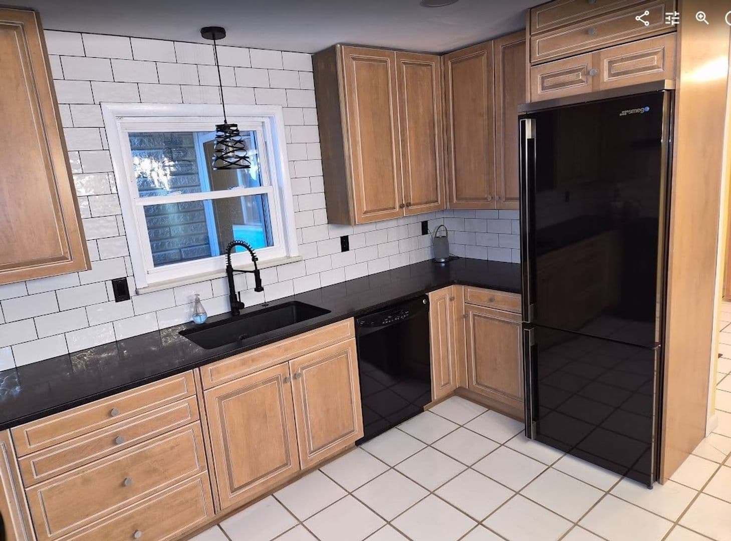 Atlanta House: 3262 Alton Rd
