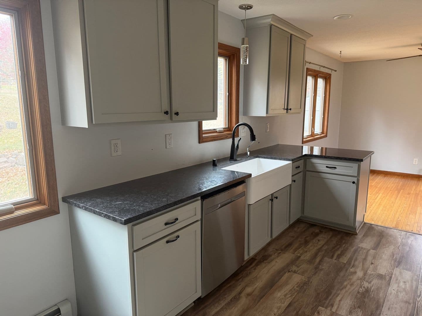Prior Lake House: 17742 Fairlawn Ave