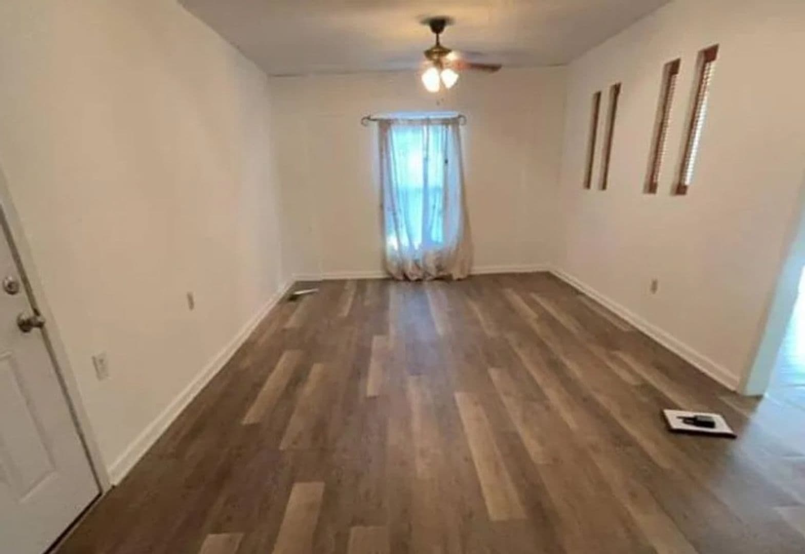 Honea Path Townhome: 113 Susan Ave