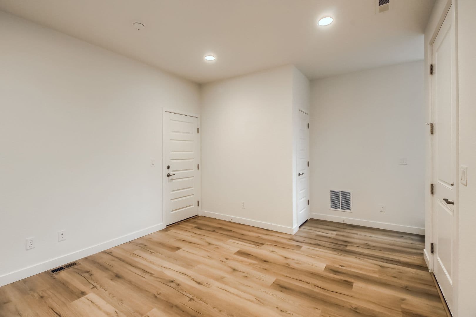 Aurora House: 2355 South Troy Court