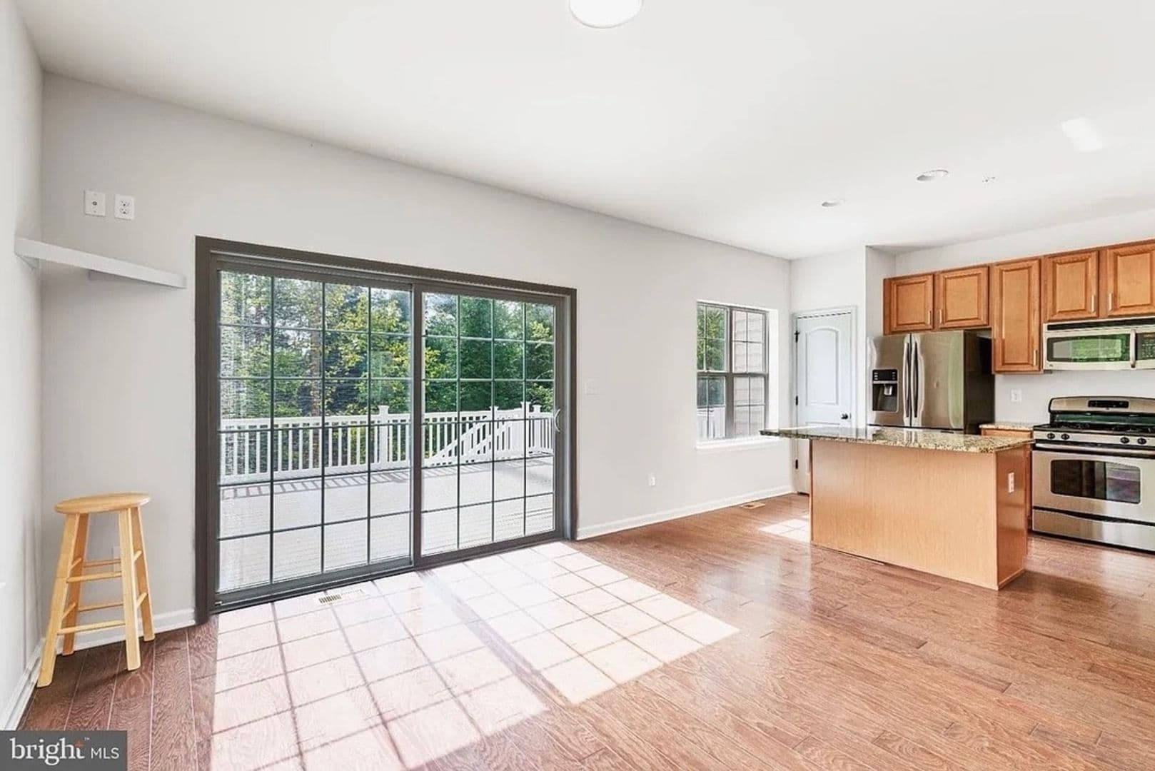 Newark Townhome: 621 S Twin Lakes Blvd
