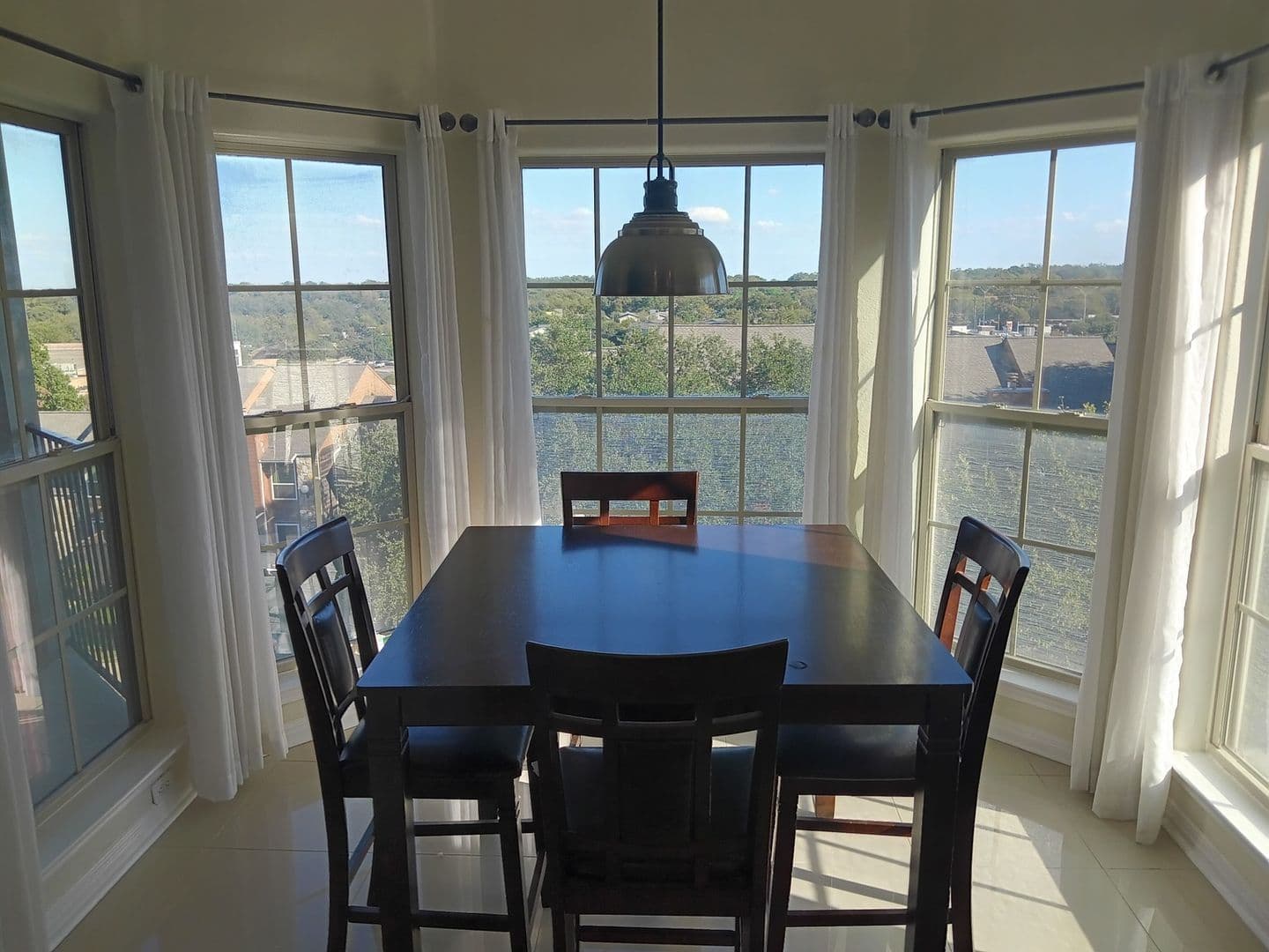 Austin Condo: 6810 Deatonhill Dr