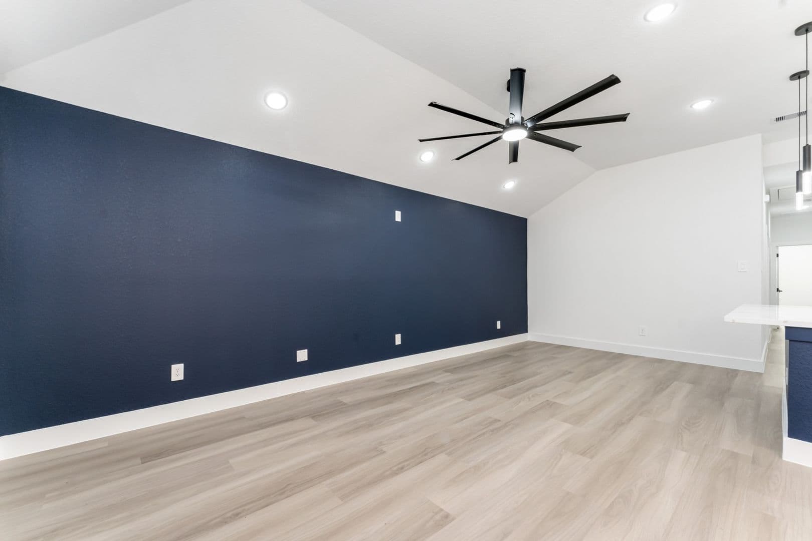 Houston Townhome: 9406 Sandra St