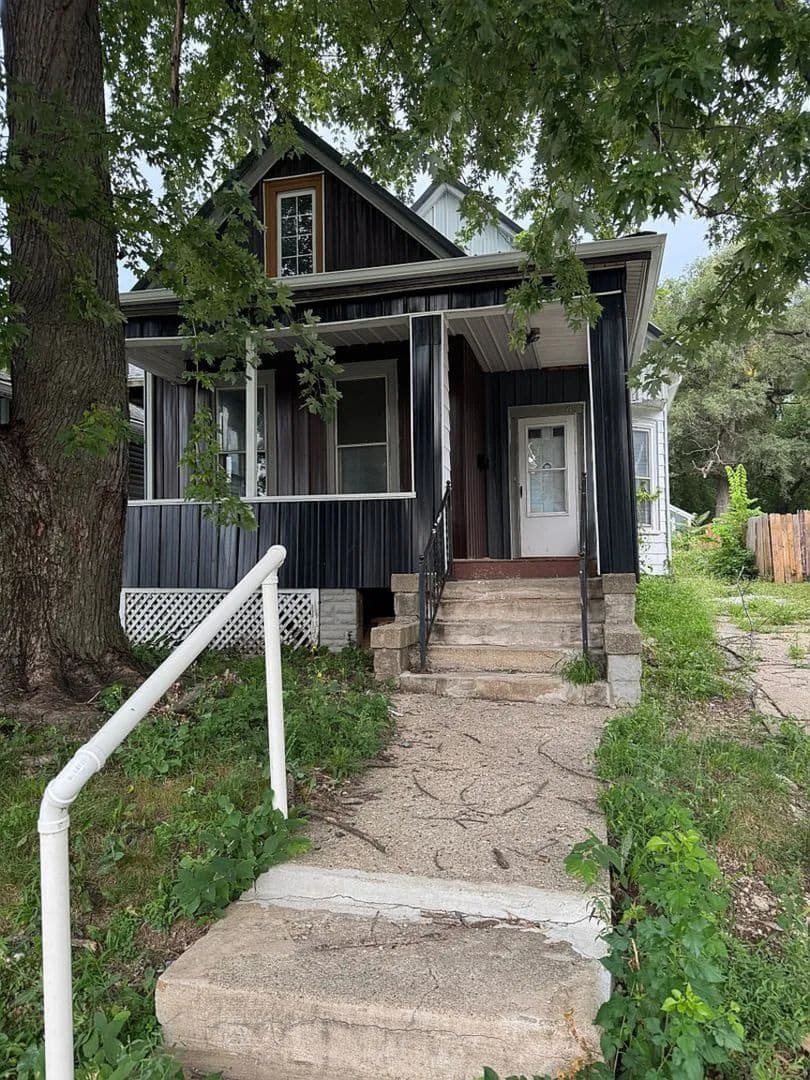 Peoria House: 315 W Nebraska Ave