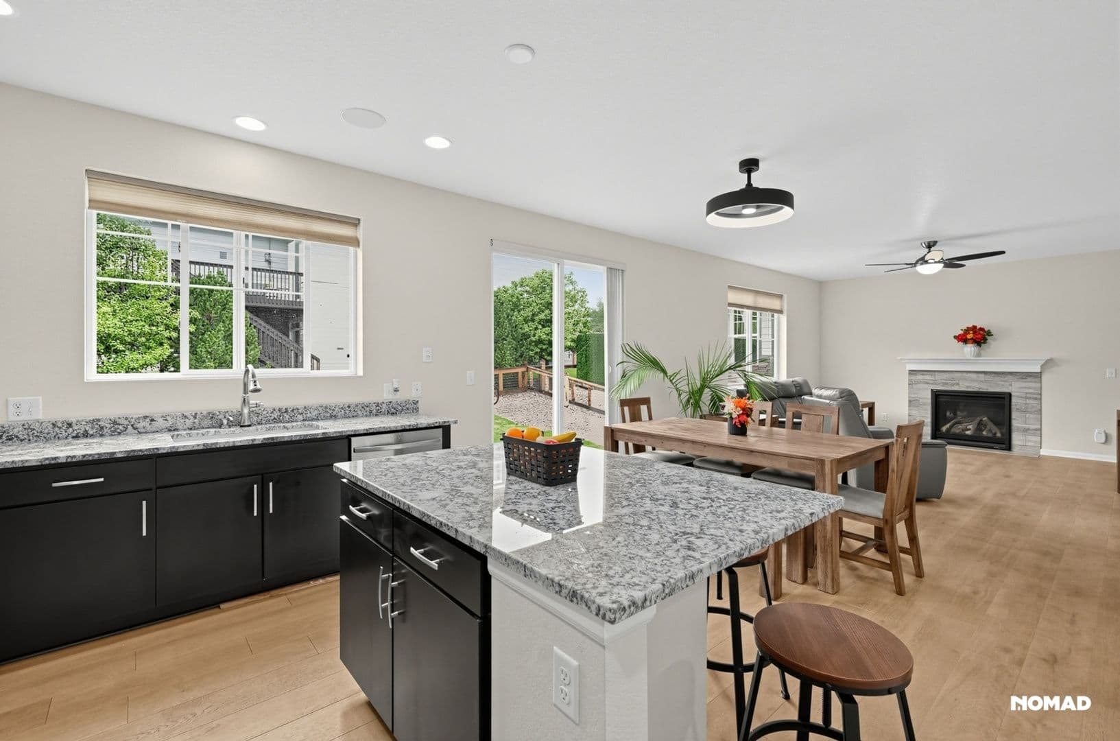 Aurora House: 7281 S Old Hammer Way