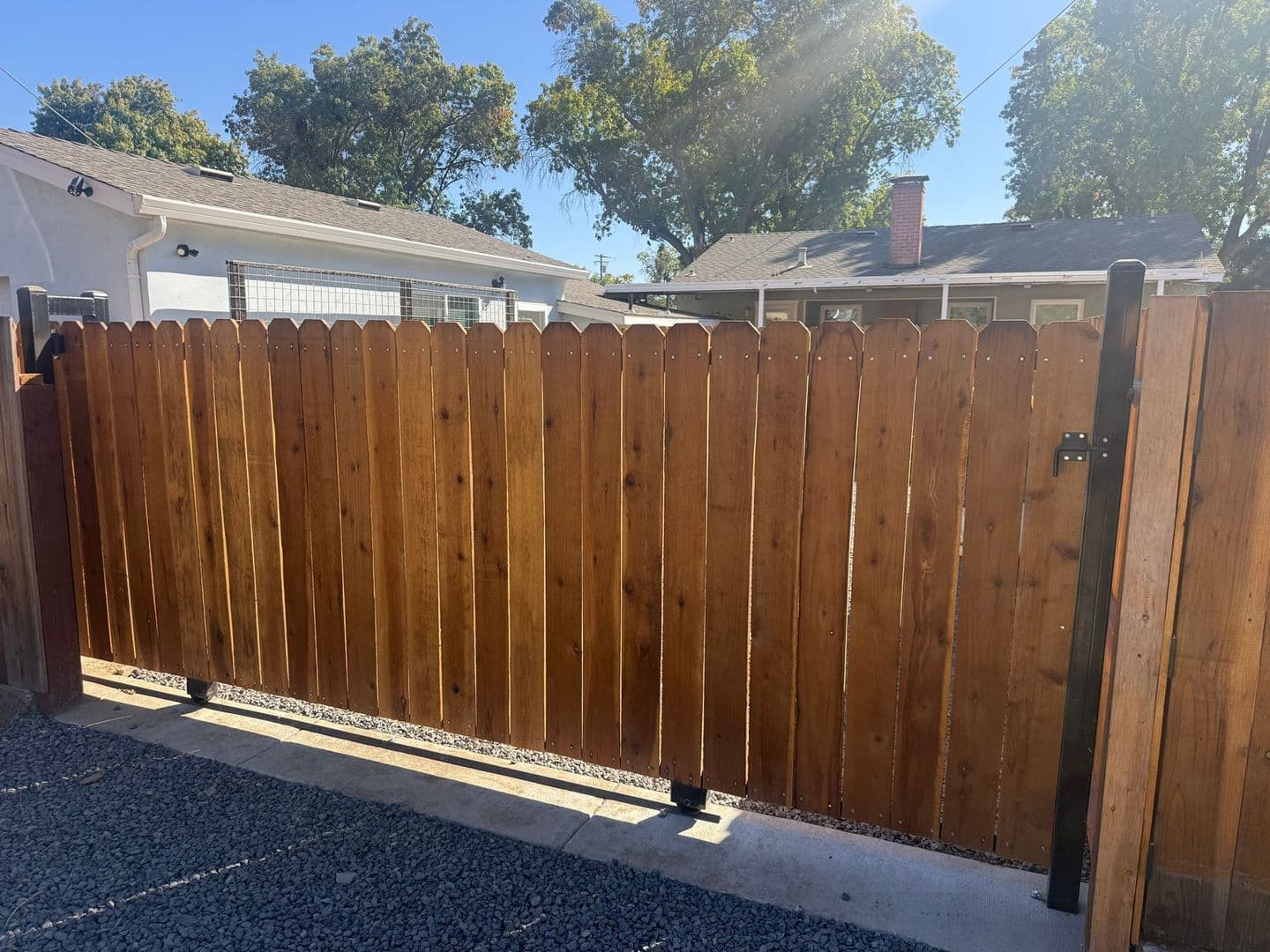 Modesto House: 1825 Roble Ave
