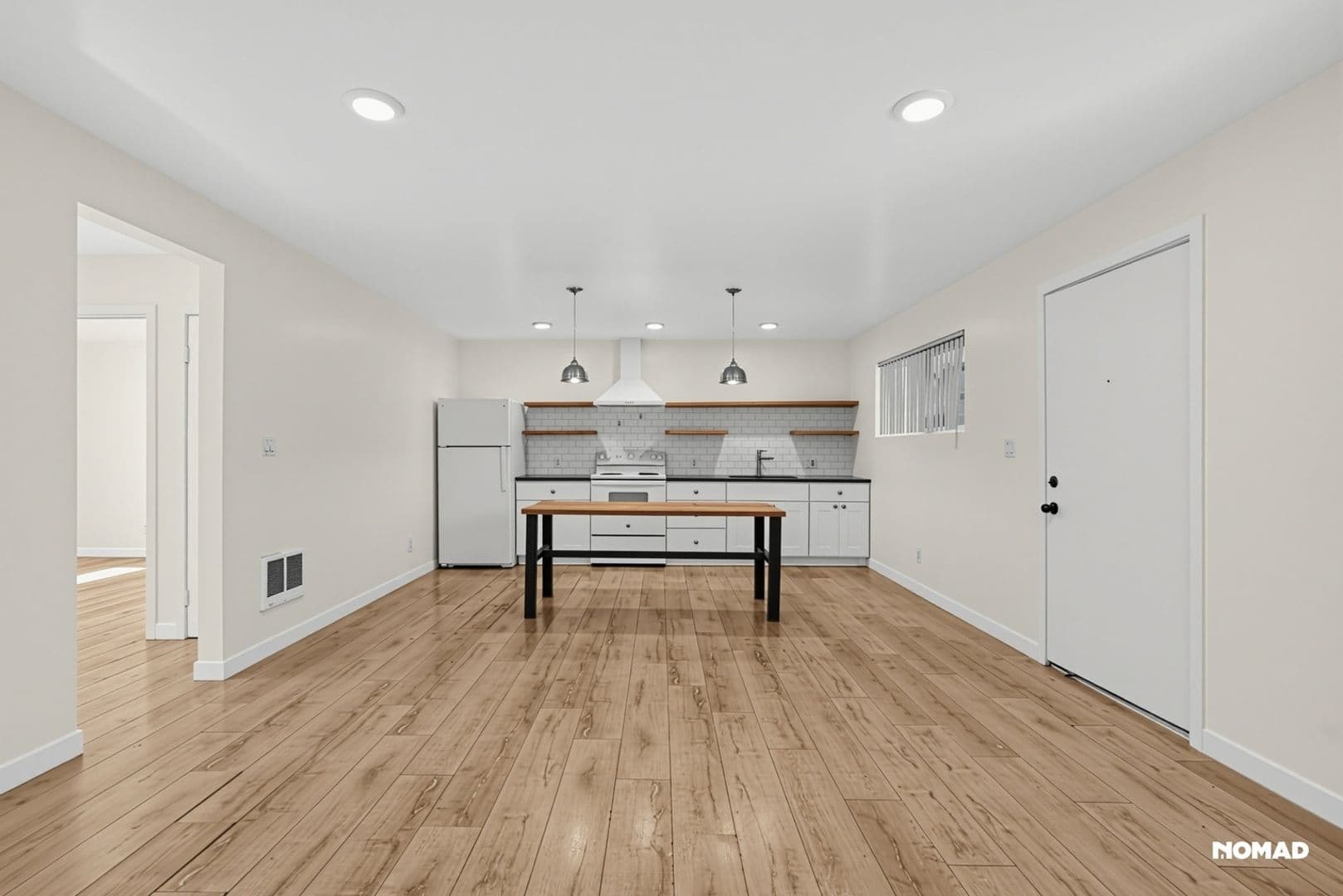 Long Beach Townhome: 2326 Locust Ave