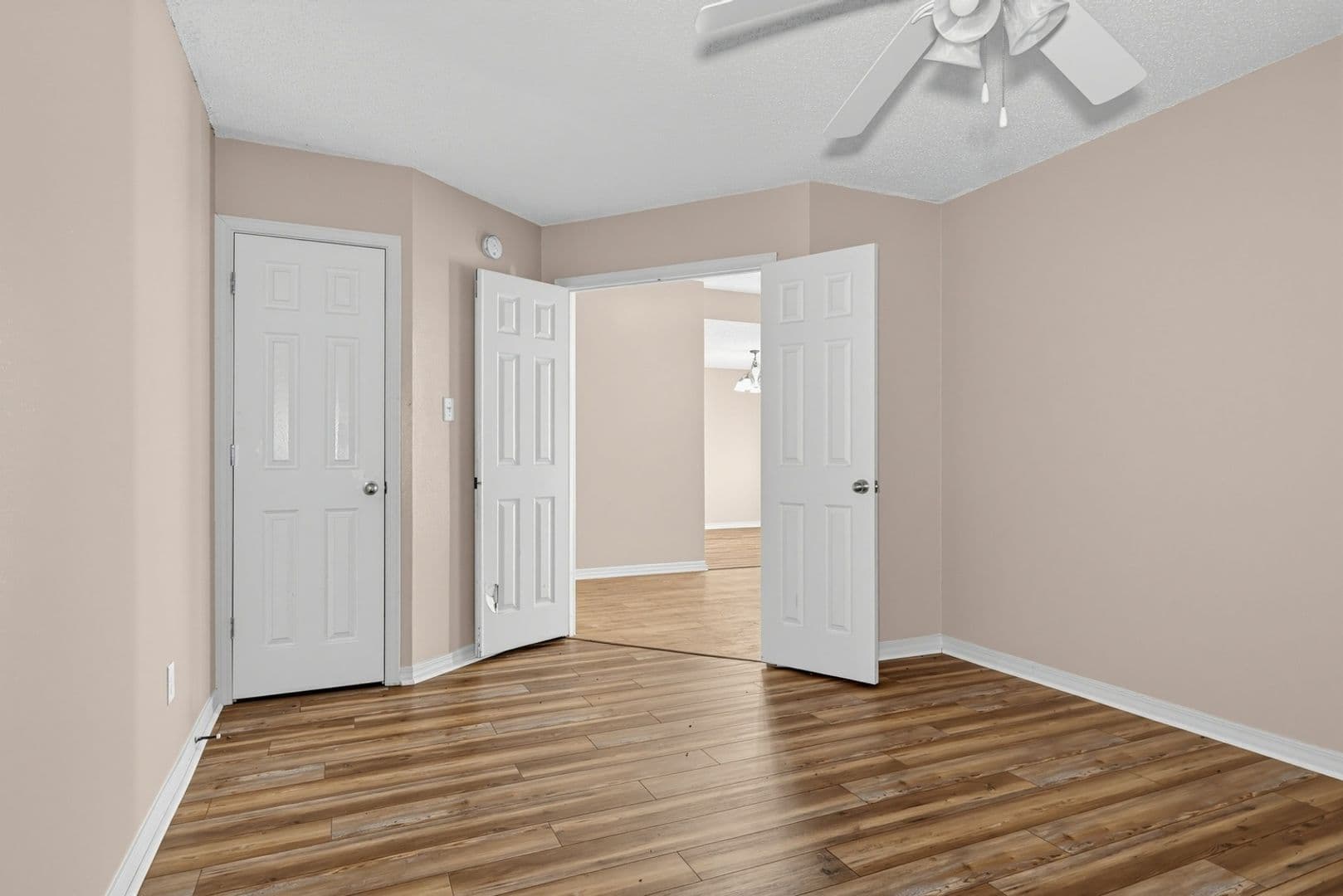 Mobile House: 1387 Hunters Ridge Dr W