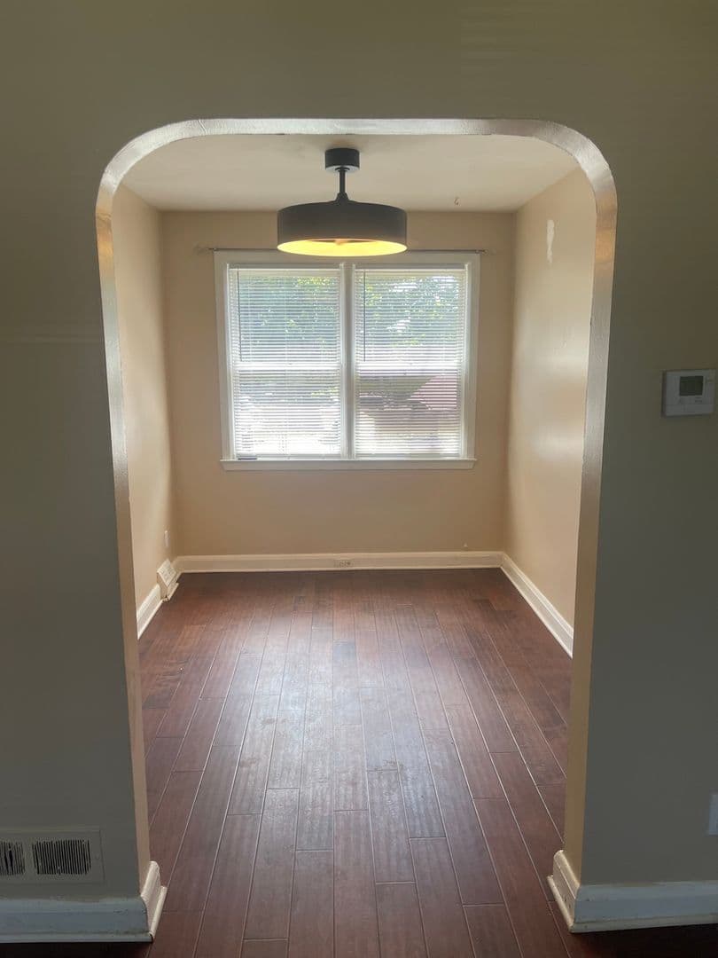 Essex House: 551 Welbrook Rd