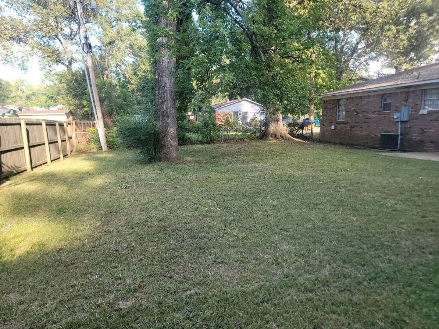Jacksonville House: 1115 Ray Rd
