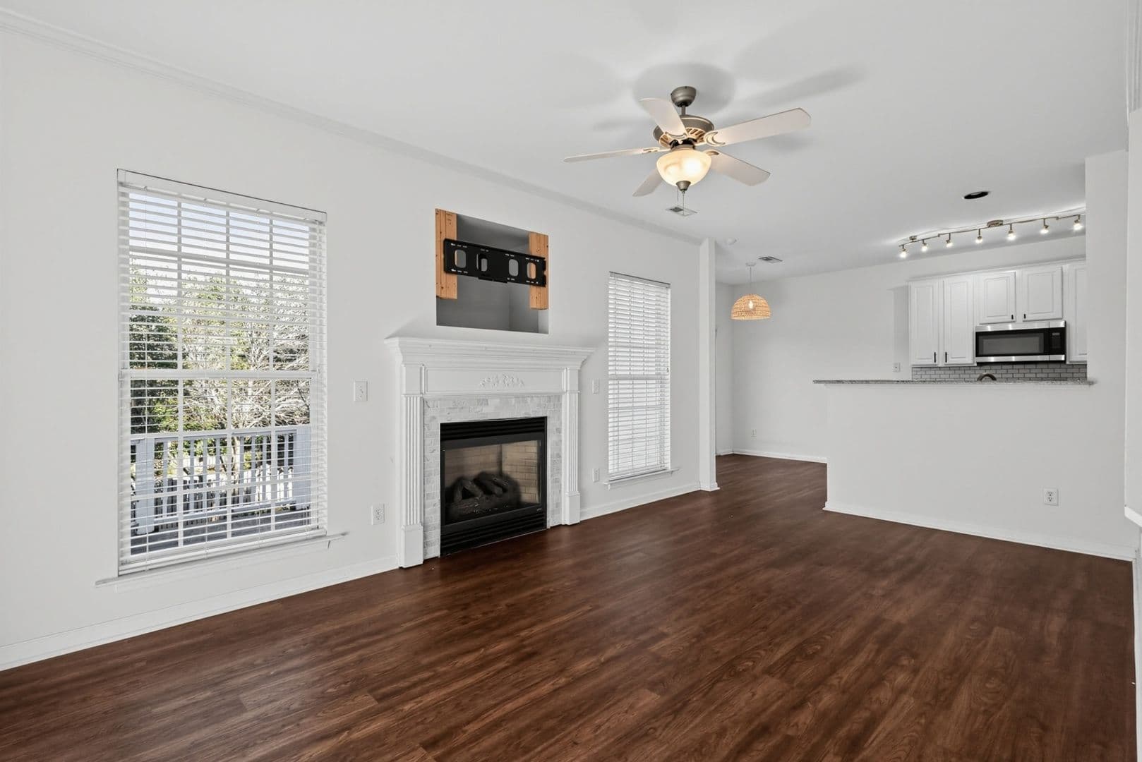 Raleigh House: 4708 Delta Vision Ct