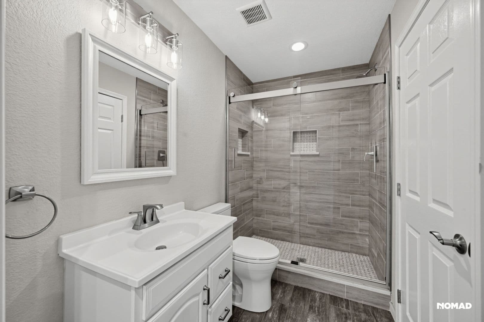 Aurora House: 21955 E Costilla Dr