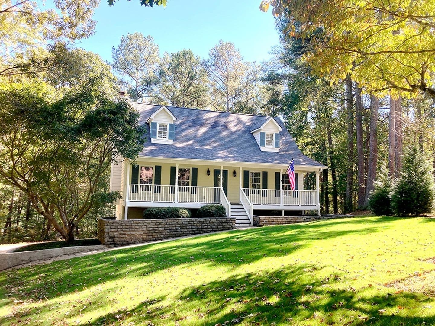 Villa Rica House: 1370 Fernwood Ct