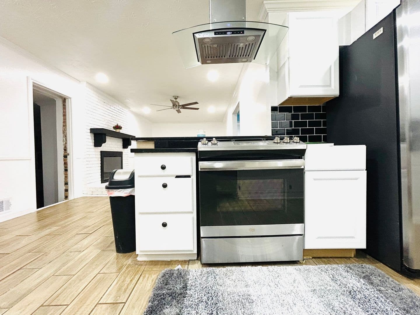 Snellville House: 2664 Abington Dr