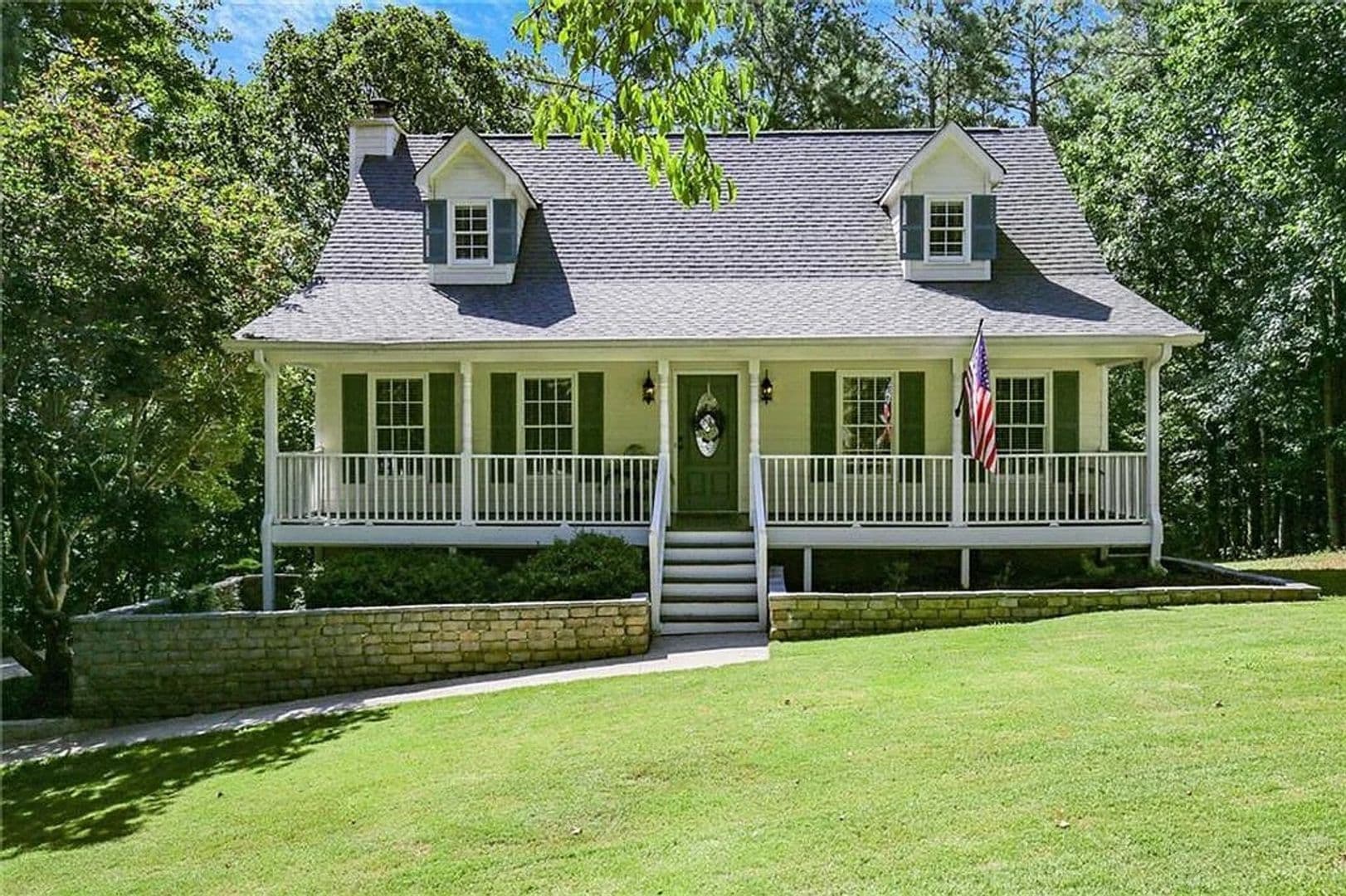 Villa Rica House: 1370 Fernwood Ct