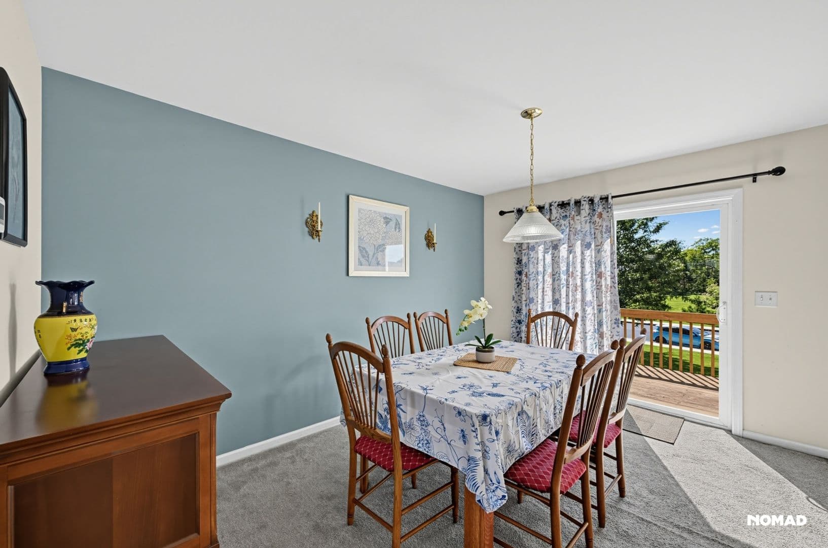 Carlisle Townhome: 318 Sherman Ave