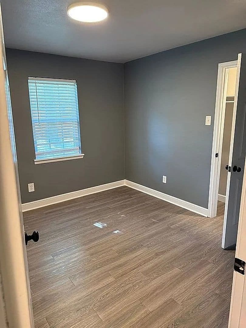 Rockwall House: 834 Nash St
