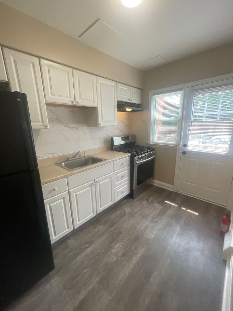 Essex House: 551 Welbrook Rd