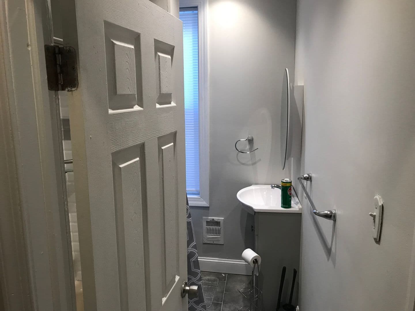 Philadelphia House: 2561 N 29th St