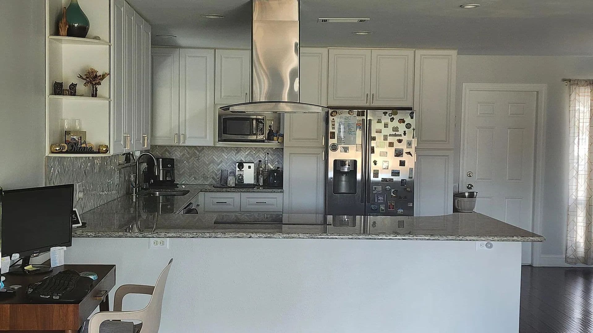 Livermore House: 1032 Hollyhock St