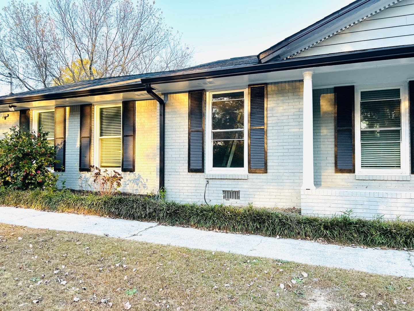 Snellville House: 2664 Abington Dr