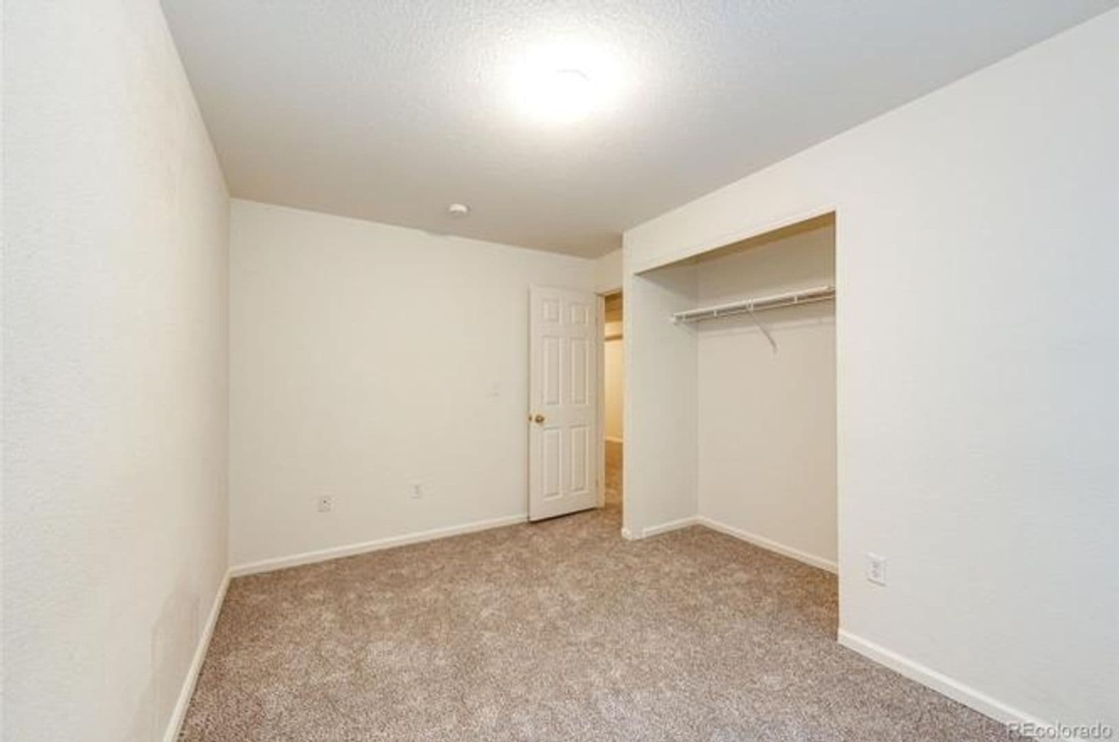Englewood House: 16475 E Phillips Pl