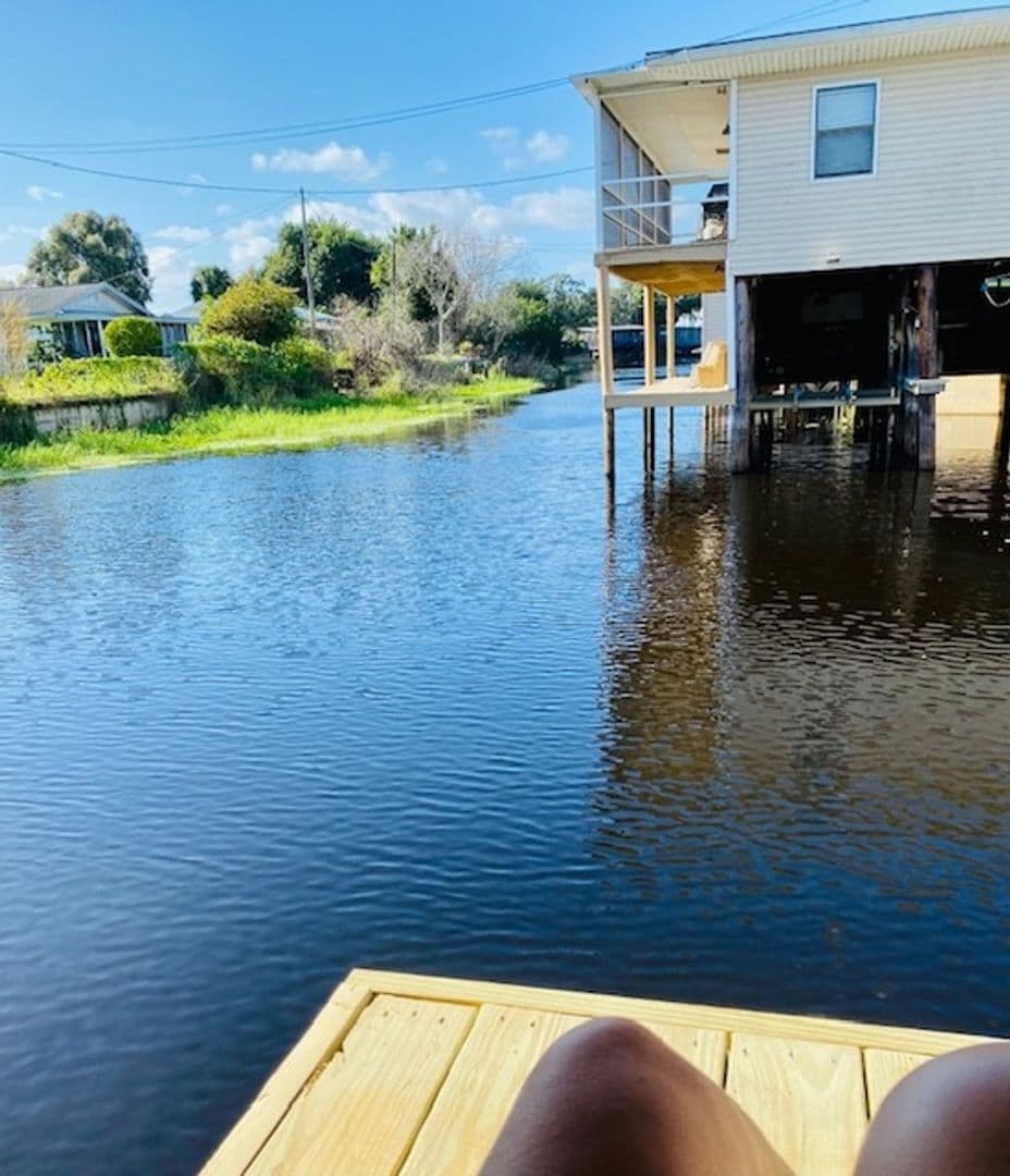Cocoa House: 5749 Lake Poinsett Rd