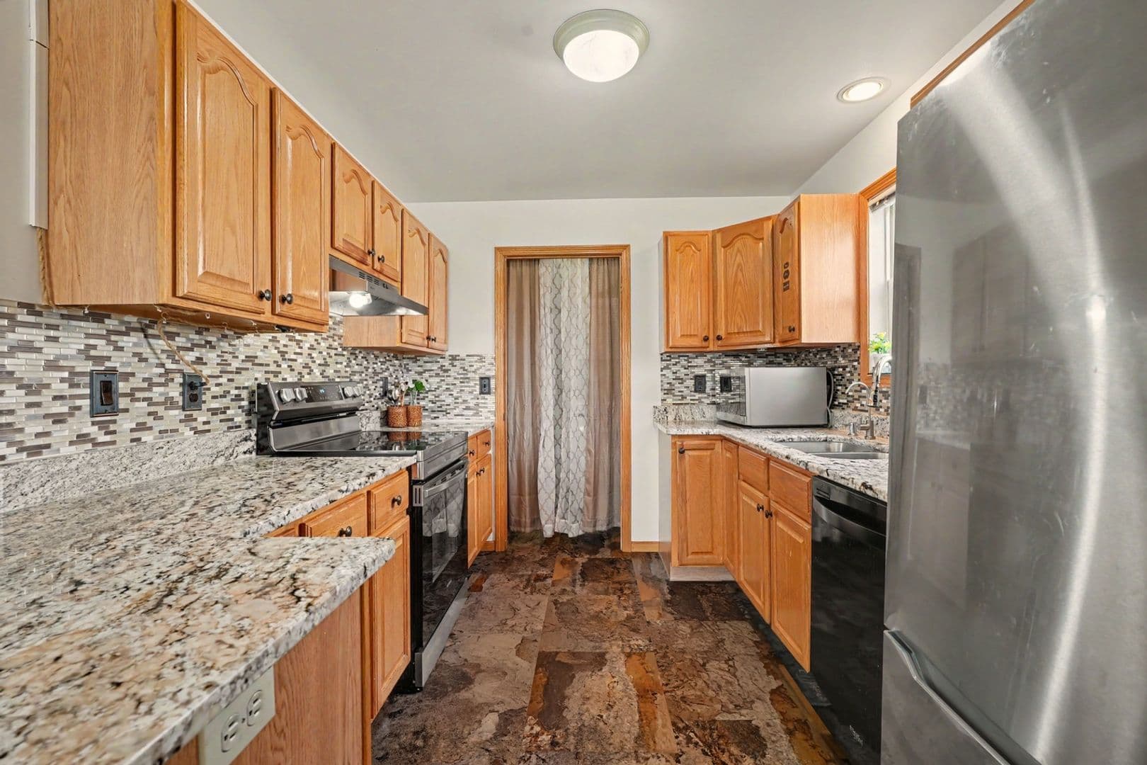 Champaign House: 708 Erin Dr